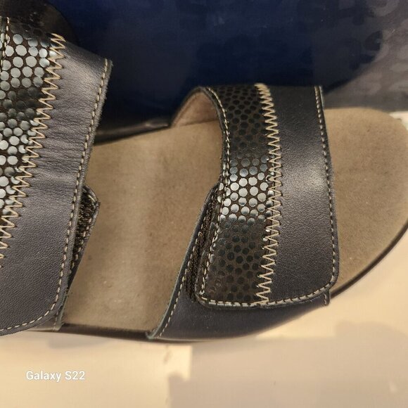 SAS Navy Blue "Nudu" Slides. NIB. Size 8 Narrow. - Picture 2 of 10